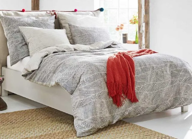 Esprit Tribal Waves Kussensloop - 60x70 cm - Blue Blauw