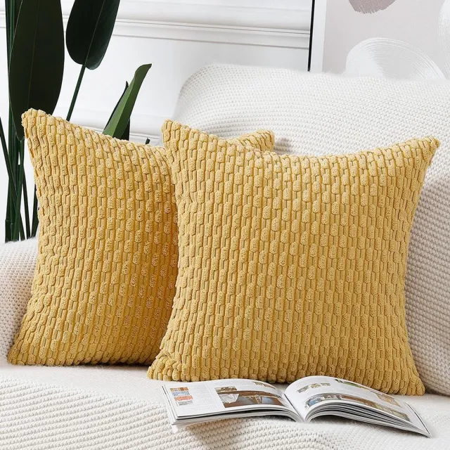 Unyqoos Set van 2 Luxe Gestreepte Kussenslopen, Zachte Decoratieve Hoezen voor Slaapkamer en Bank, Geel, 50x50 cm