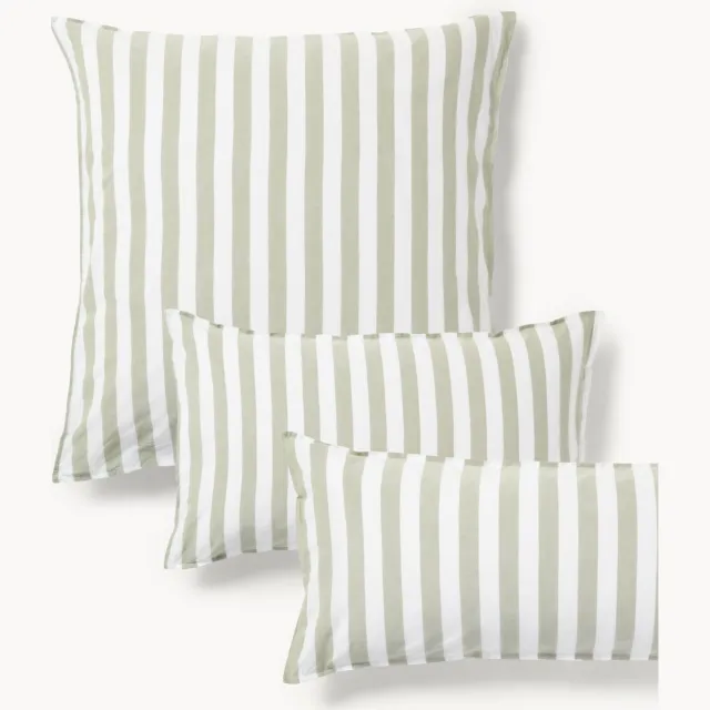 Westwing Collection Gestreepte katoenen kussenhoes Diogo Wit, Groen