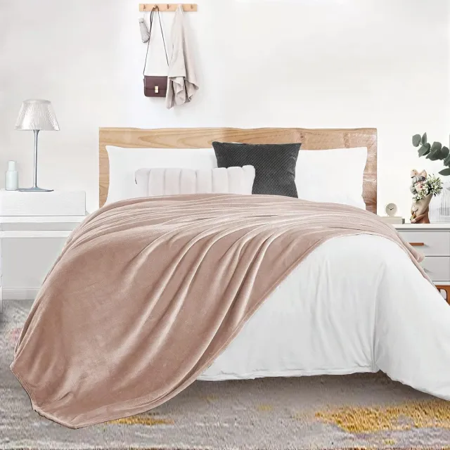 Thuys Knuffeldeken pluizig 130 x 160 cm - klein fleecedeken bankdeken bankdeken Oeko-TEX® gecertificeerd - superzachte fleecedeken als banksprei - deken beige