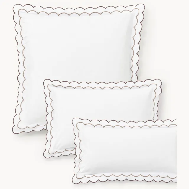Westwing Collection Katoenen perkal kussensloop Atina met golvende rand Wit