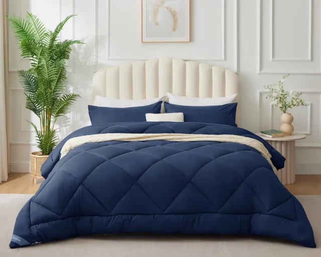 Unyqoos ® Ultrazacht en Ademend Microvezel Dekbed voor Alle Seizoenen 200 x 200 cm Donkerblauw
