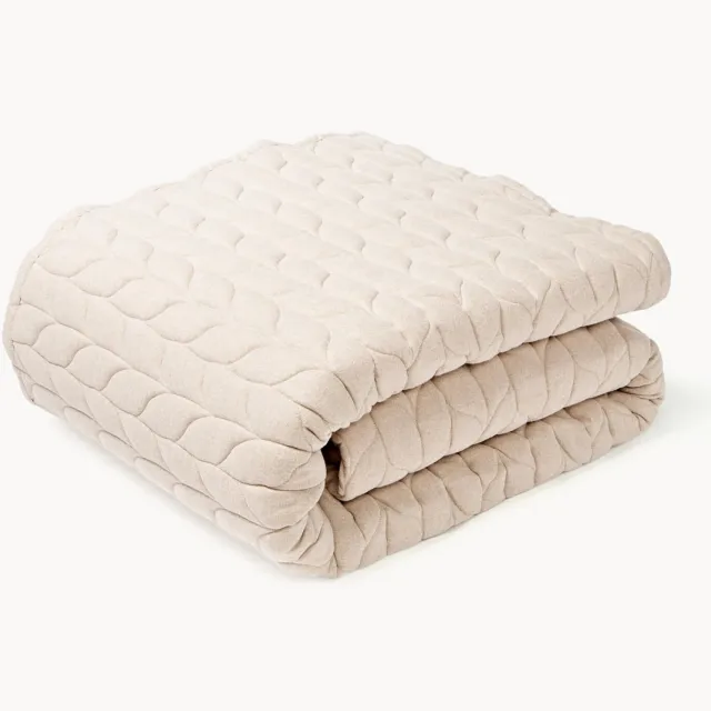 Westwing Collection Gewatteerde flanellen bedsprei Selby met structuurpatroon beige