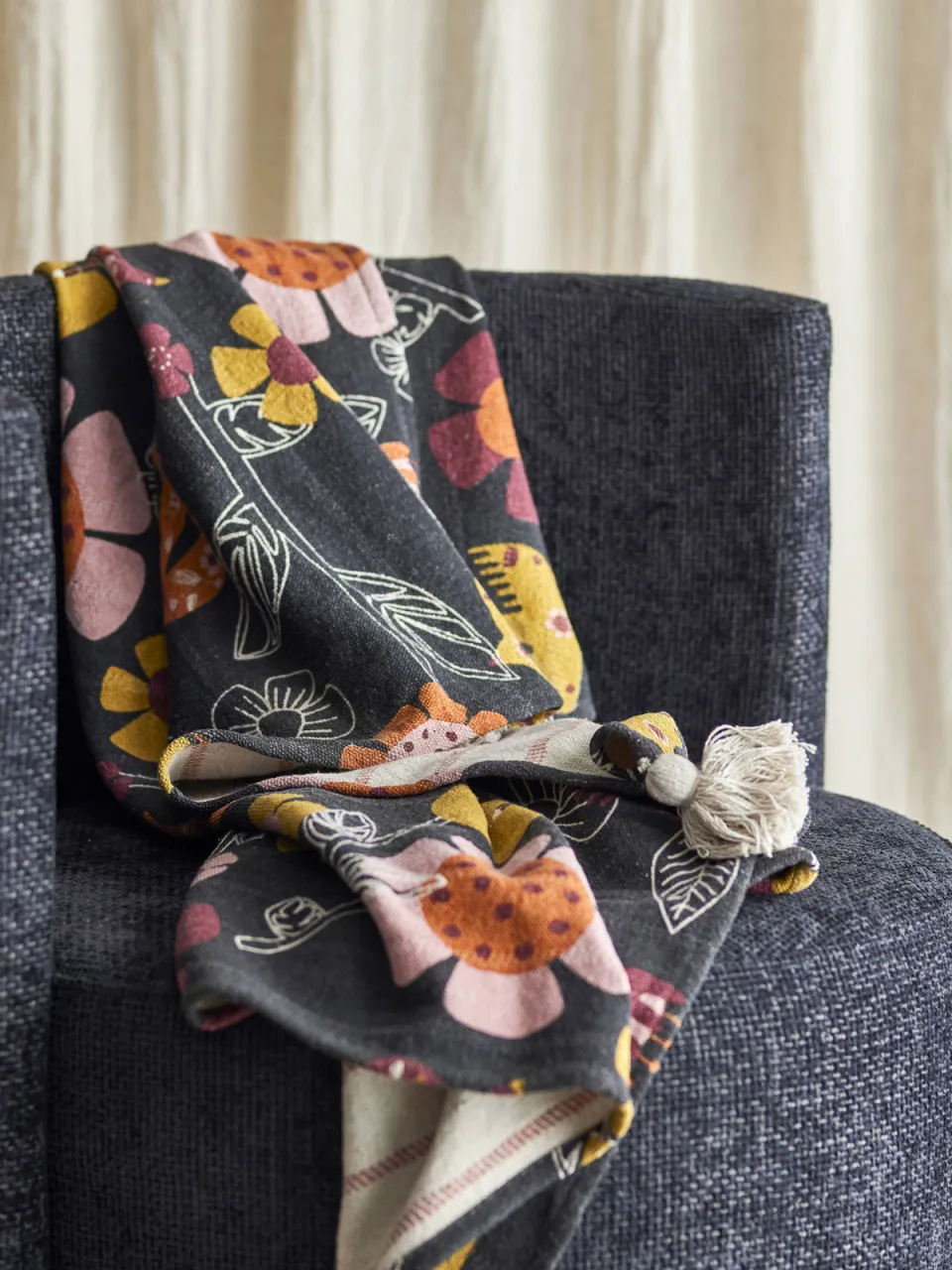 Bloomingville Vivielle plaid zwart, foto 4