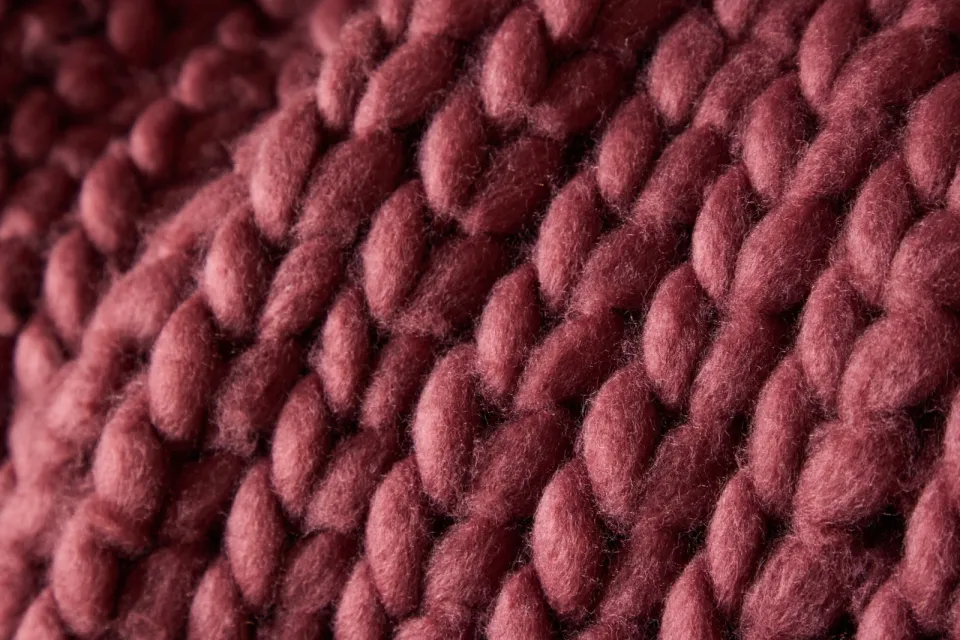 Nohr Plaid 'Alvis' 170 x 130cm, kleur Burgundy, foto 5