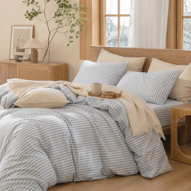 Vellaro Mousseline sprei - Gestreept blauw - 200 x 200 cm - 100% Katoen Renforcé - Beddengoedset met Ritssluiting voor Allergiepatiënten