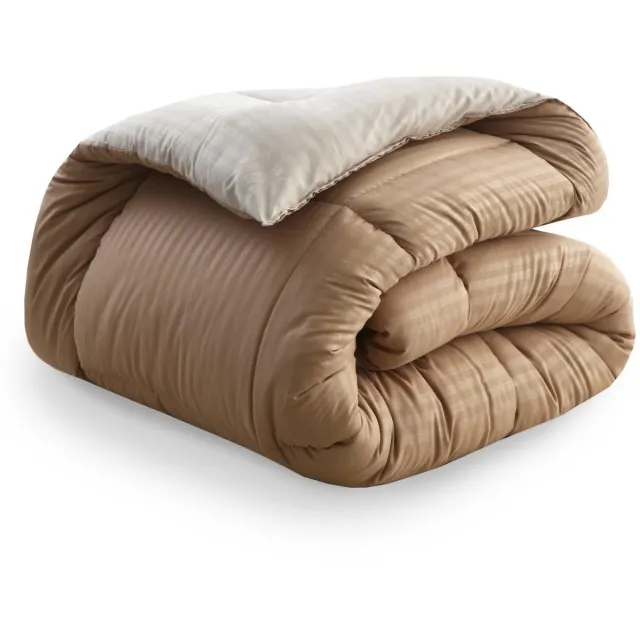 VD Living Dekbed zonder overtrek 200 x 200 cm – Stripe All Year – Beige / Camel – Hotel Luxury