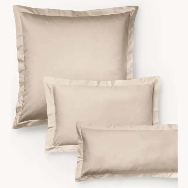 Westwing Collection Katoensatijnen kussenhoes Premium Beige