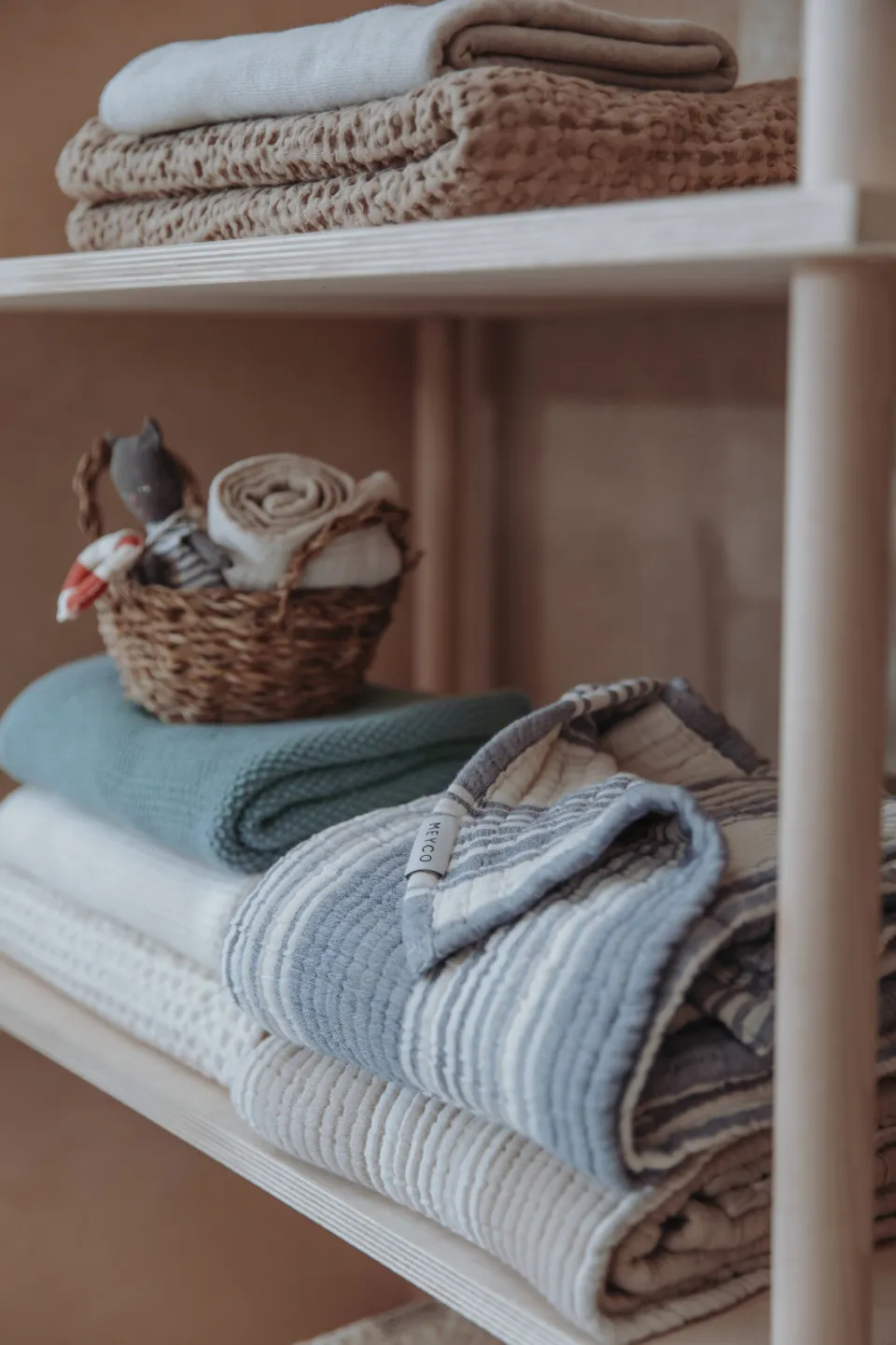 Meyco Stripe Jacquard ledikantdeken sand, foto 4