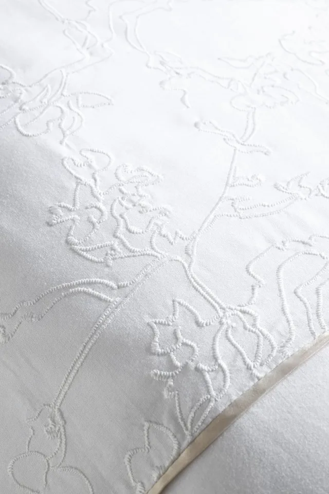 Beddinghouse x Van Gogh Museum Broderie Fleurie dekbedovertrek - Wit