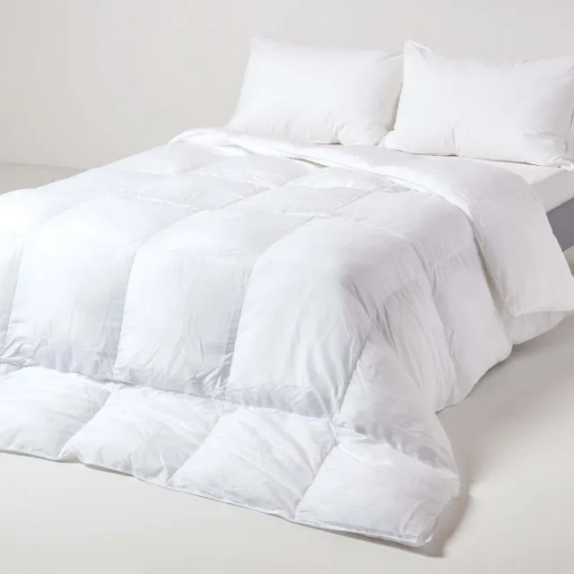 Homescapes Extra Lichte Zomerdekbed 240x220 cm – 100% Super Microvezel – Warmteklasse 4 – OEKO-TEX® Gecertificeerd Wit