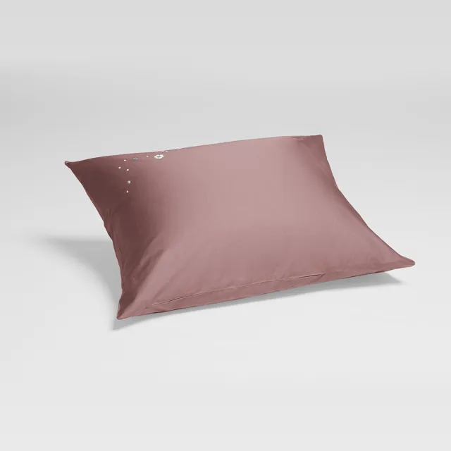 Yumeko kussensloop katoensatijn poederroze starry flower 60x70 - Bio, eco & fairtrade - 1 stuk Blush Rose Starry Flower