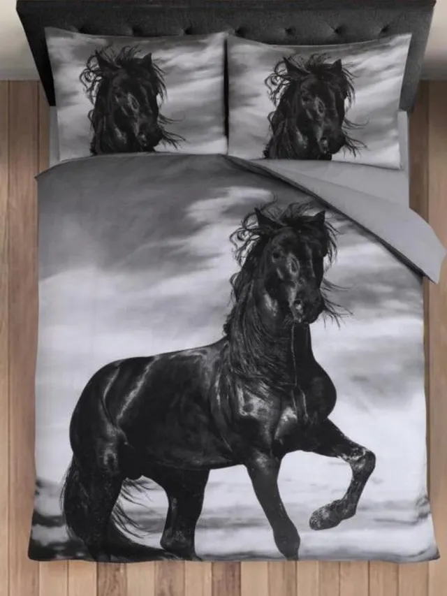 Cotton Club Dekbedovertrek Fries Paard-200x200/220-Tweepersoons+2 kussenslopen 60 x 70 cm - Zwart/Grijs
