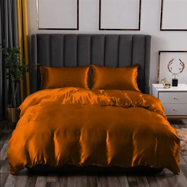 Beauty Silk Dekbedovertrek Satijn Cognac 200 x 220 cm + 2 kussenslopen