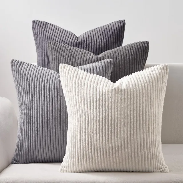 Ibenzoa Set van 4 decoratieve kussenslopen met luxe corduroy strepen voor woonkamer en slaapkamer grijs