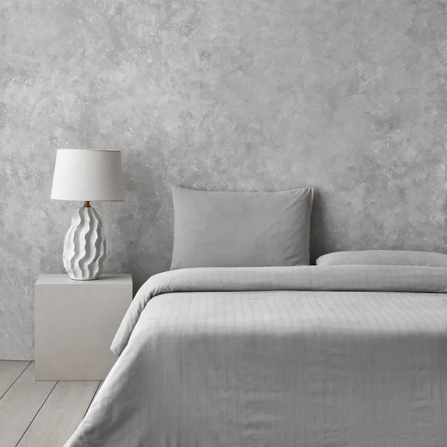 English Home Diamond Silky Cotton - Tweepersoons -Dekbedovertrekset - Zijdeachtig Katoenen - Incl. Hoeslaken 160x200 - Incl. 2 kussenslopen - 200 x 220 cm - Licht Grijs