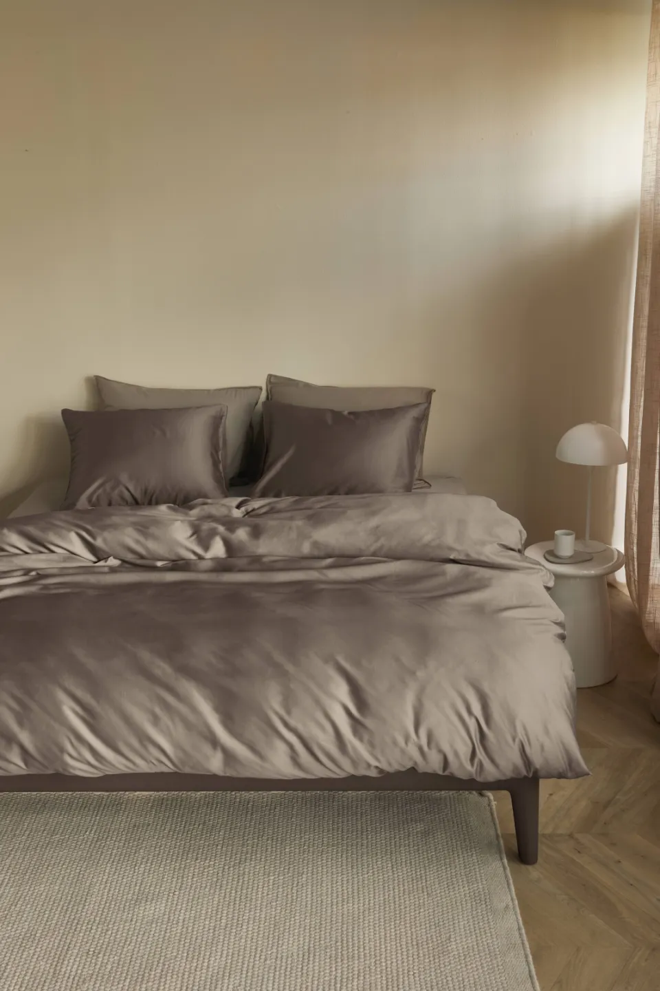 Studio LIVIT lyocell satijn dekbedovertrek lits-jumeaux taupe, foto 2