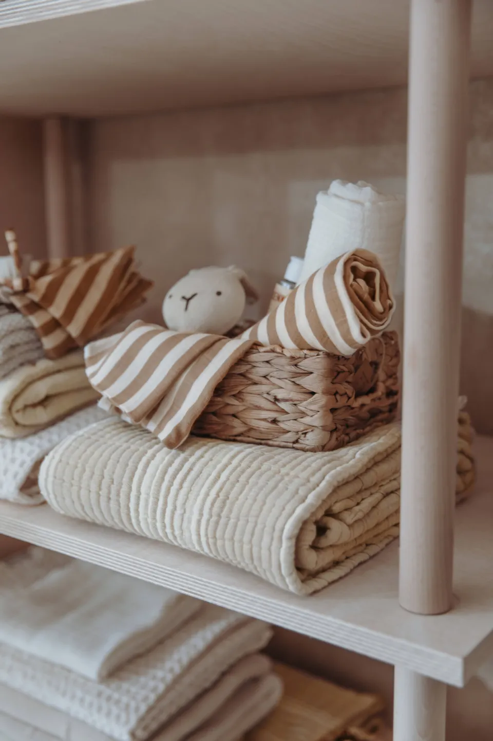 Meyco Stripe Jacquard ledikantdeken sand, foto 3