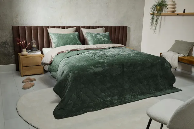 SLEEPMED Luxe Bedsprei Velvet 140x200cm - Incl 1 kussensloop - Polyester - Mosgroen