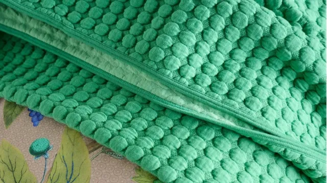 Pip Studio Fill In The Dots Plaid - 160x260 cm - Groen