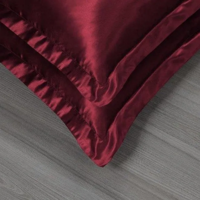 Home bedding Satijnen-Slik Kussenslopen- Anti Allergeen- Set van 2- 60x70cm -Donker Rood