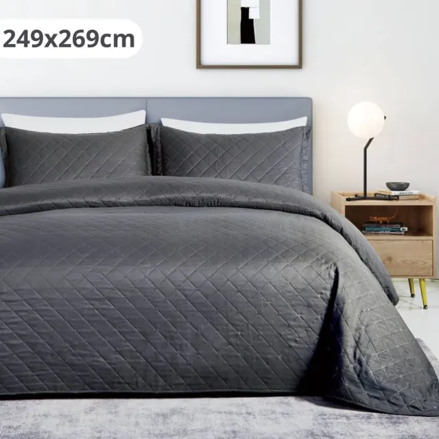 Nivard Zacht Dekbed - Beddengoed - Dekbedovertrek - Inclusief 2x Kussensloop - 249x269cm - Grijs