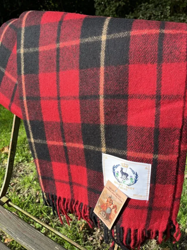 R&D Leder Wollen Tartan plaid Wallace - warm - tijdloos - 100% wol - Duurzaam - natuurlijk - cadeautip! tartan wallace