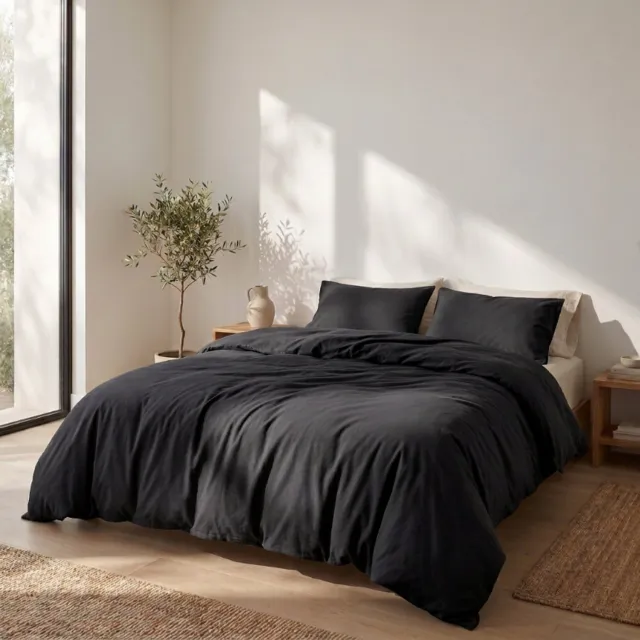 Dekbed-Discounter Dreamhouse Dekbedovertrek - Percale Katoen - Dubbele instopstrook - Wassen op 40 graden - Inclusief 2 kussenslopen - Zwart