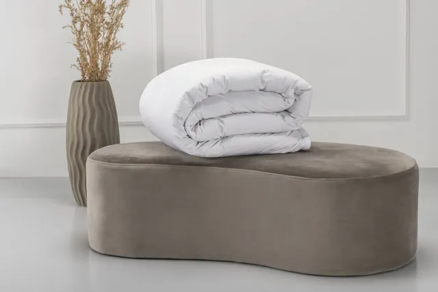 Aliena Dekbed met klittenband - Dekbed - 4-seizoenen - 200x220 - Anti allergisch - 100% katoenen tijk - Tweepersoons dekbed - wasbaar wit