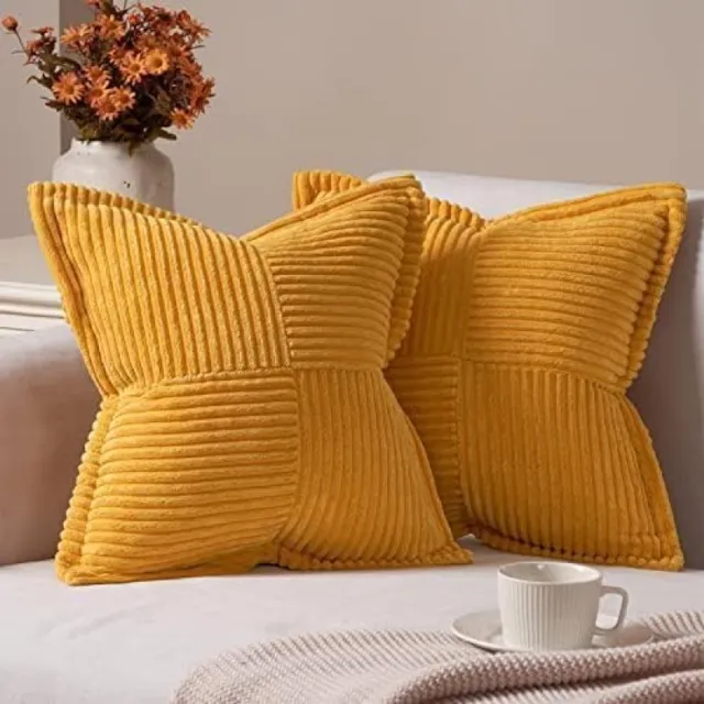 PromoHome Set van 2 Corduroy Kussenslopen 50x50 cm - Groene Ribfluwelen Kussenhoezen met Verborgen Ritssluiting voor Bank, Bed en Woonkamer Decoratie "Geel"