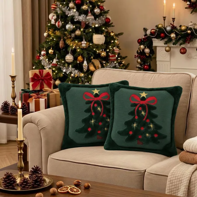 KZQ 2-delige kussensloopset met rode en groene kerstboomstrik (kusseninzet niet inbegrepen) - 45 x 45 cm - Kerstboompatroon - Enkelzijdig pluche - Zacht en huidvriendelijk - Perfect voor winterse en feestelijke huisdecoratie rood