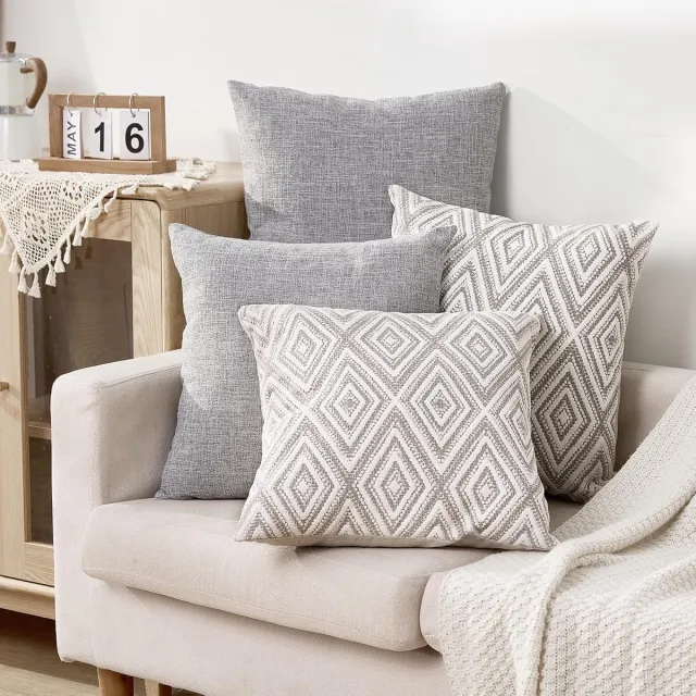 KZQ Decoratieve kussenhoezen, benodigdheden voor slaapkamer en woonkamer, set van 4, bankkussenhoezen, geschikt voor banken en woonkamers, 45 cm x 45 cm, grijs. Wit