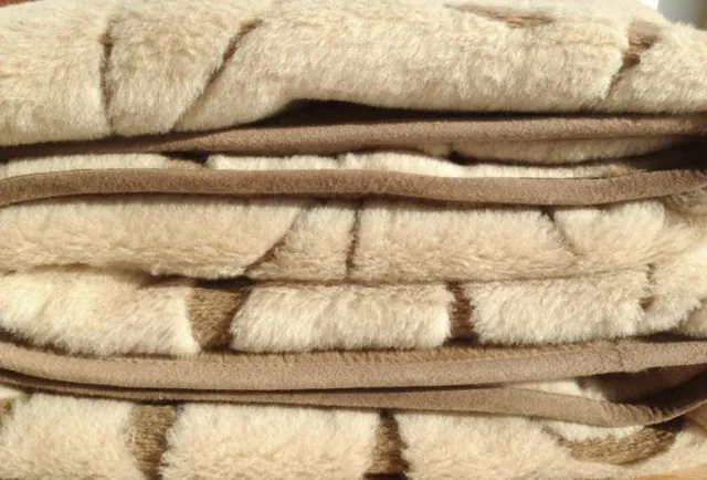 OnceDoce® Dekbed 140x200 cm Luxe Merino & Kamelen Wol OnceDoce® – 100% Zuivere Australische Wol – Premium Wollen Dekbed 900 g/m² – Woolmark Certificaat – Wasbaar, Antiallergisch, Zacht & Warm Warm Beige Bruin
