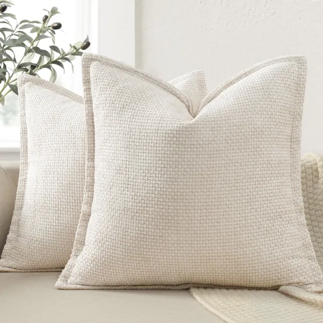 Famanu Set van 2 kussenhoezen 40x40 cm met decoratieve rand, beige chenille, voor bank en woonkamer