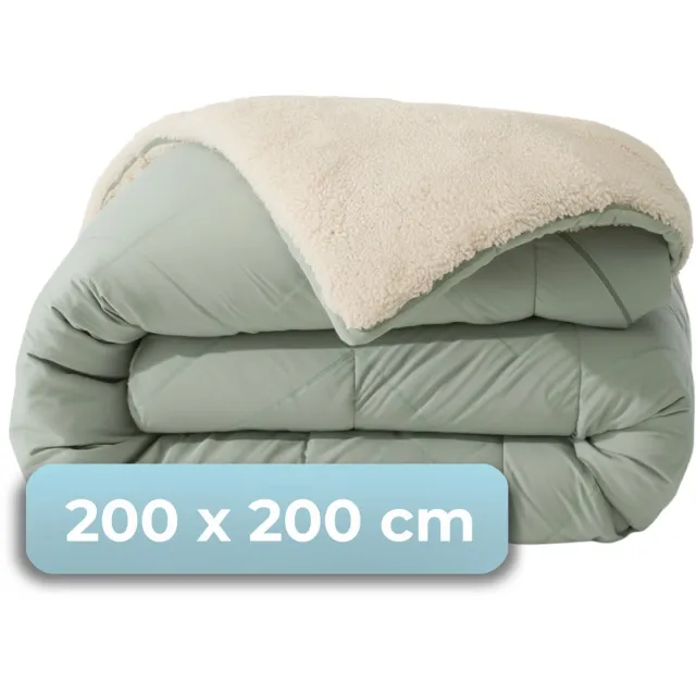 HUSH. Living HUSH Living - Wasbaar Dekbed - Tweekleurig Design - 200x200cm – 300 Gsm - Incl Bijpassende Kussenslopen -Sage Green/Teddy Sage groen