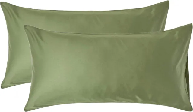 Homescapes Biologisch Kussensloop 50x90 cm – Set van 2 – Mosgroen – 100% Egyptisch Katoen Satijn – Draaddichtheid 400