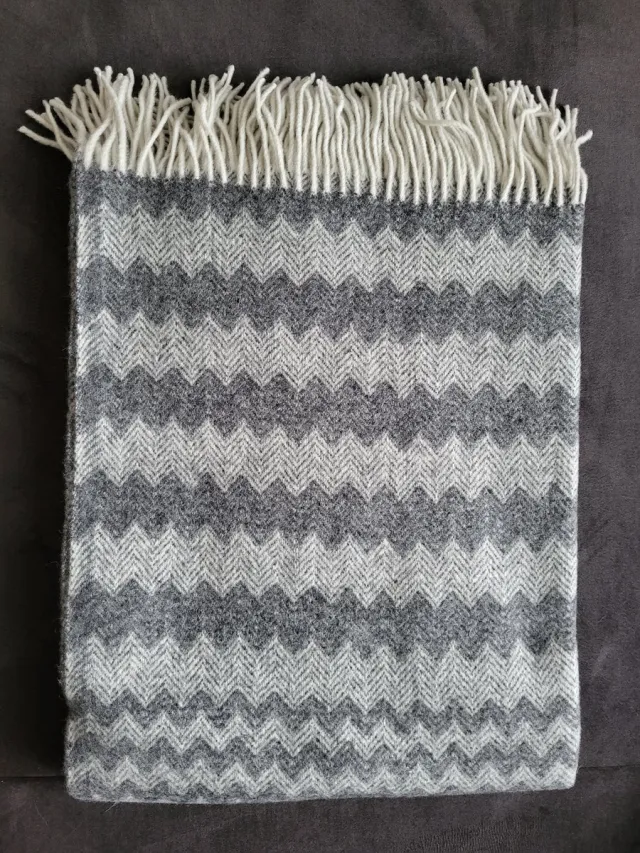 LVL Style Deken - Plaid -Merino wol - 100% Nieuw - 140x200cm - GRIJS