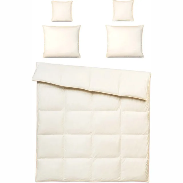 OnceDoce® Donzen Dekbed 220x200cm – 3 kg Dons Vulling - 2 Persoons Ganzendons Dekbed – 100% Katoenen Tijk - Satijnen Bies – Kleur Crème – Herfst/Winter Seizoen + 2 Kussens 70x80mm + 2 Kussens 40x40cm