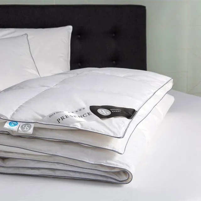 Dekbed-Discounter Presence Dekbed 200 x 220 cm - 60% Dons - All season dekbed - Wasbaar op 40 graden - Lichtgewicht, soepel en uitstekend isolerend - Wit