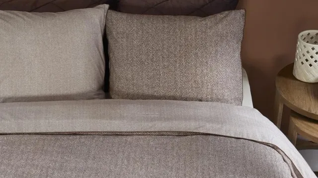 Riviera Maison Rivièra Maison - Chevron Weave dekbedovertrek - Tweepersoons - 200x200/220 cm - Bruin