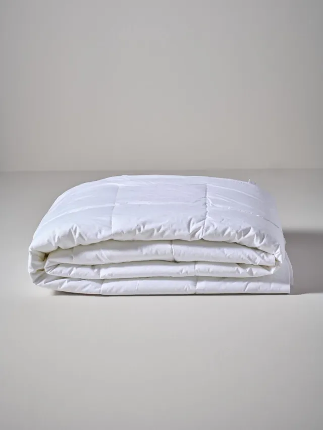 Essenza The Down Alternative Zomerdekbed Wit - 260x220 cm