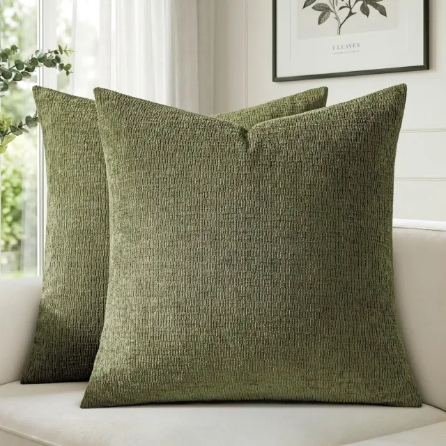 Famanu Chenille kussenhoezen 50x50 cm in groen, set van 2 stuks met zachte structuur voor een gezellige uitstraling, perfect voor de bank of het bed en machinewasbaar voor eenvoudig onderhoud