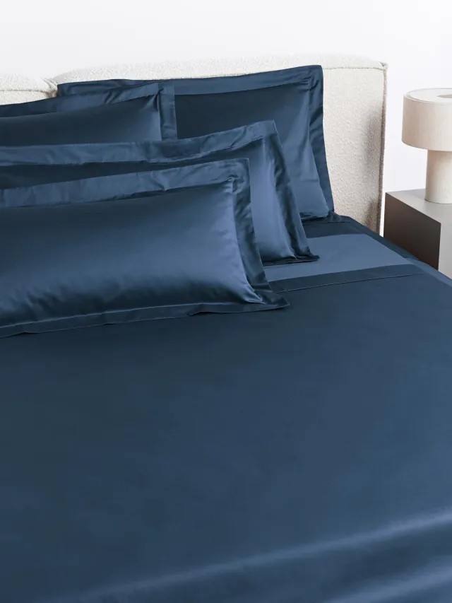 Westwing Collection Katoensatijnen laken Premium Blauw