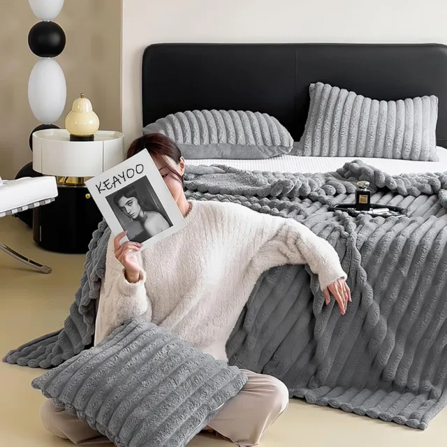 STILVORA Deken – Zacht En Ademend – 200 x 230 cm – Polyester – Melkwit – Voor Bed En Bank – Antistatisch En Onderhoudsvriendelijk Lichtgrijs