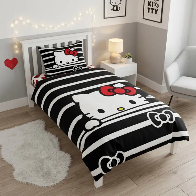 Hello Kitty & Friends Dekbedovertrek - Eenpersoons - 140 x 200 cm + 65 x 65 cm - Polyester Flanel Multi