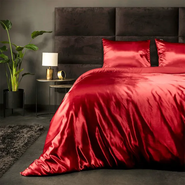 Fresh & Co Dekbedovertrek Silk Satin - Rood - Microvezel - Dekbedovertrek met kussensloop