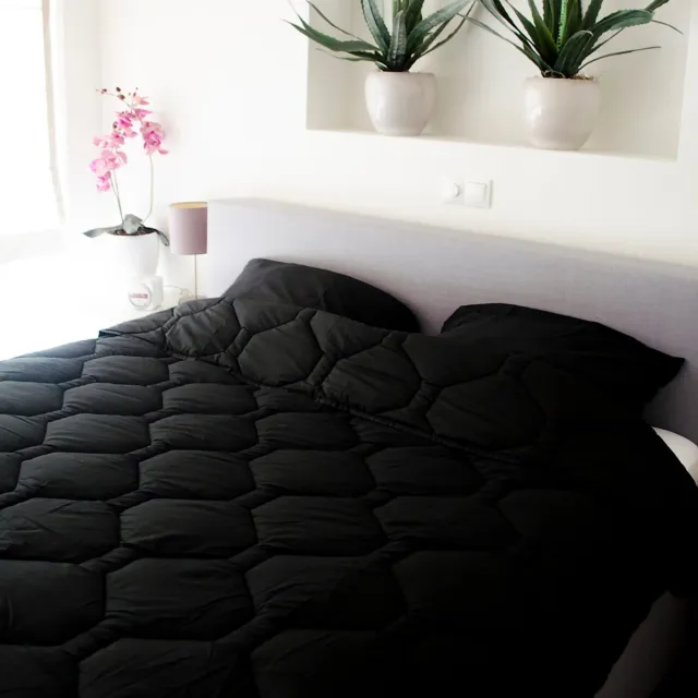 Happybed Dekbed zonder overtrek 140x200 - Wasbaar Dekbed - Bedrukt dekbed zonder hoes - Hoesloos Dekbed - Eenpersoonsdekbed - Black