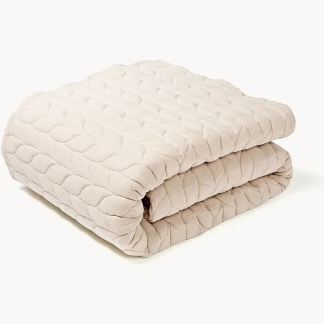 Westwing Collection Gewatteerde flanellen bedsprei Selby met structuurpatroon Beige