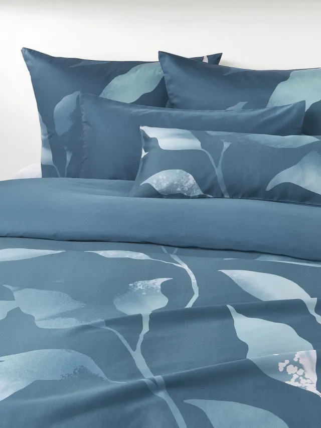 Westwing Collection Katoensatijnen dekbedovertrek Marino met bloemenprint Blauw