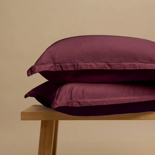 Coco & Cici Eco Bamboe Sateen Kussensloop Bordeaux - 1 kussensloop 50x75 zonder volant